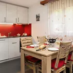 Rossignol B By Interhome